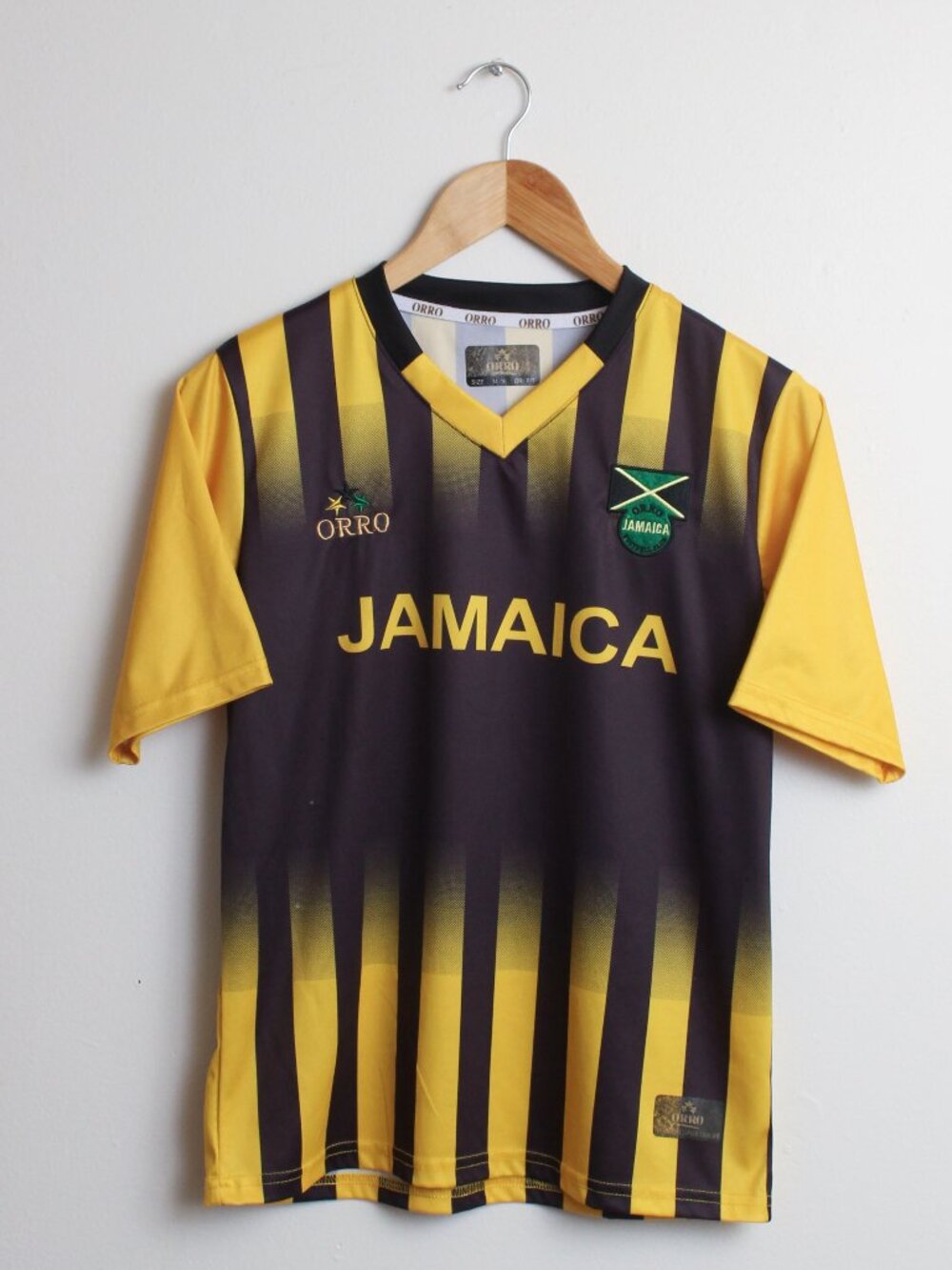ORRO Jamaica Soccer Jersey Youth Sz 14-16 Black Yellow Striped